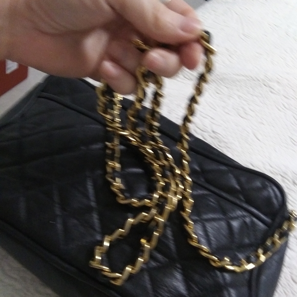 Black genuine leather Vintage shoulder bag great condition lightly used - Picture 2 of 11